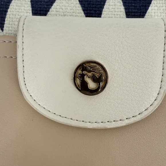 Spartina 449 Leather Canvas Clutch Zip Around Wallet Phone Pocket blue geo 8x5” - Picture 2 of 5